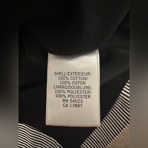 BANANA REPUBLIC NAVY AND WHITE STRIPED BUSINESS CASUAL SKIRT - Size 4 SKU:452 - Picture 4 of 6